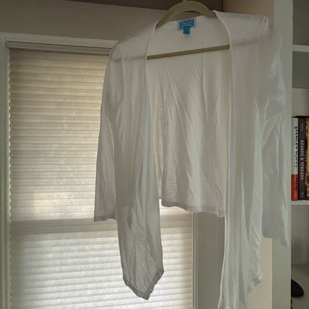 Elegant White Long Sleeve Women's Top